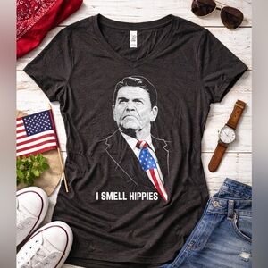“I Smell Hippies” Graphic Tee Women’s XL Americana Patriotic Funny T-Shirt